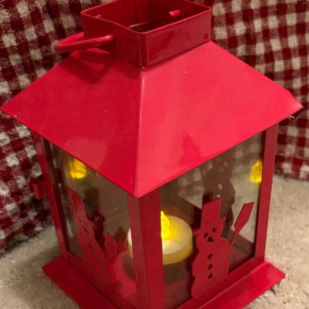 Red Metal Snowman Lantern